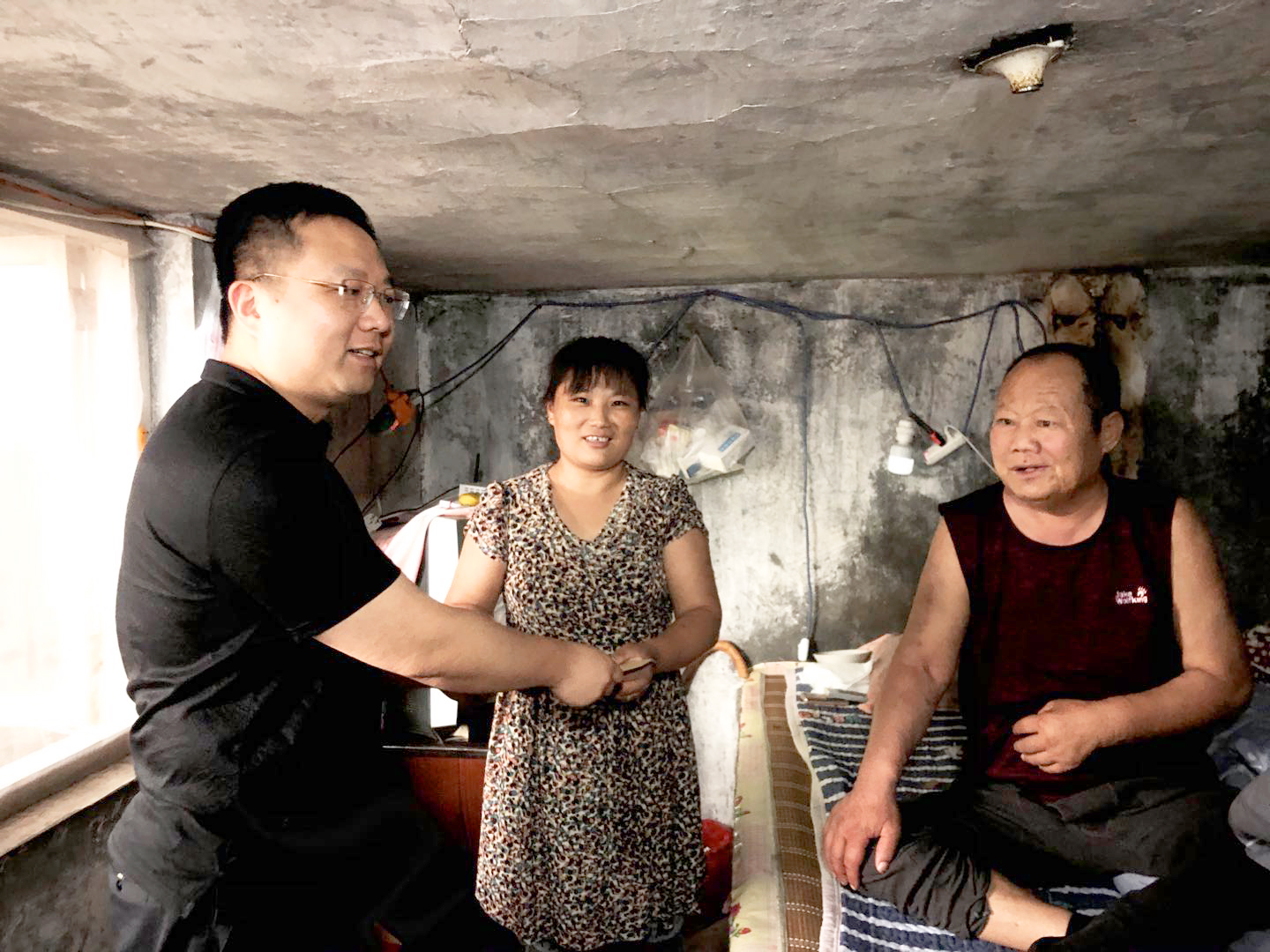 1-210S11416464Q.jpg 1-210S11416464Q.jpg